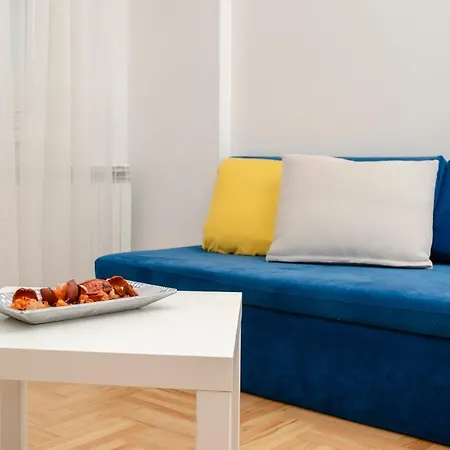 Apartament Re3ca *